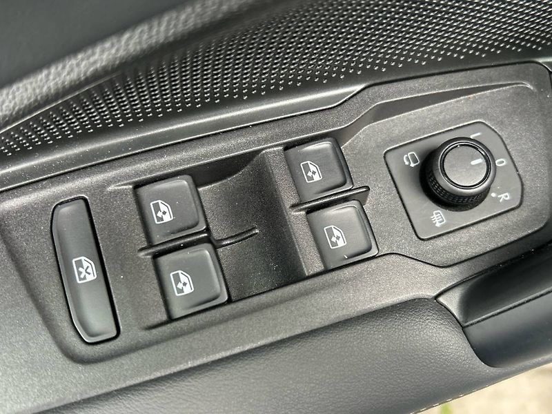 Volkswagen Tayron (2025) 1.5 eTSI 7DSG Life - fotka 25 z 35