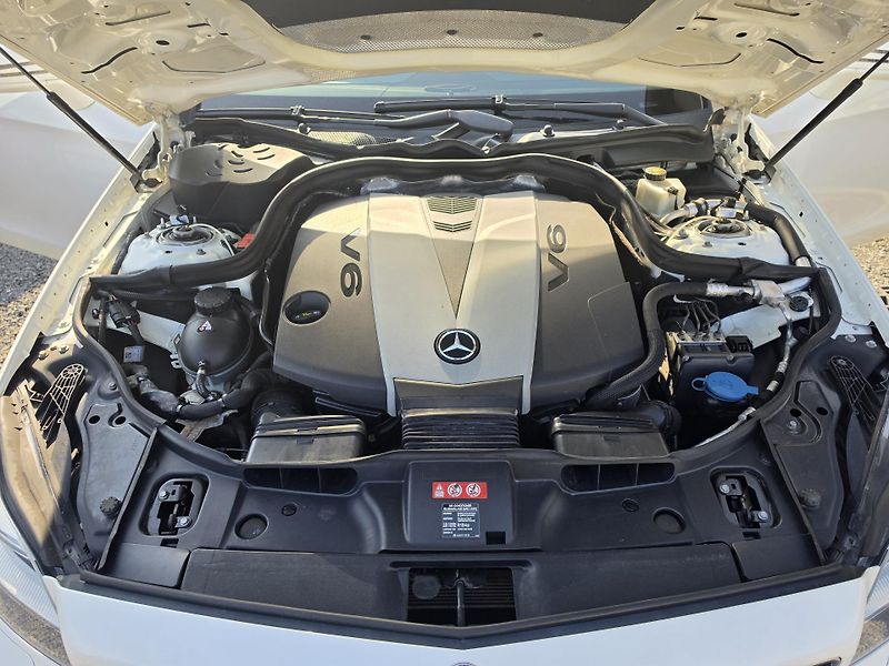 Mercedes-Benz CLS 350CDI 4-MATIC Harman&Kardon  - fotka 11 z 39