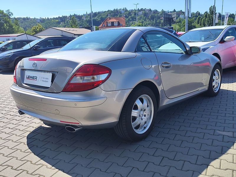 Mercedes-Benz SLK 200 Kompressor/120kW ČR - fotka 8 z 30