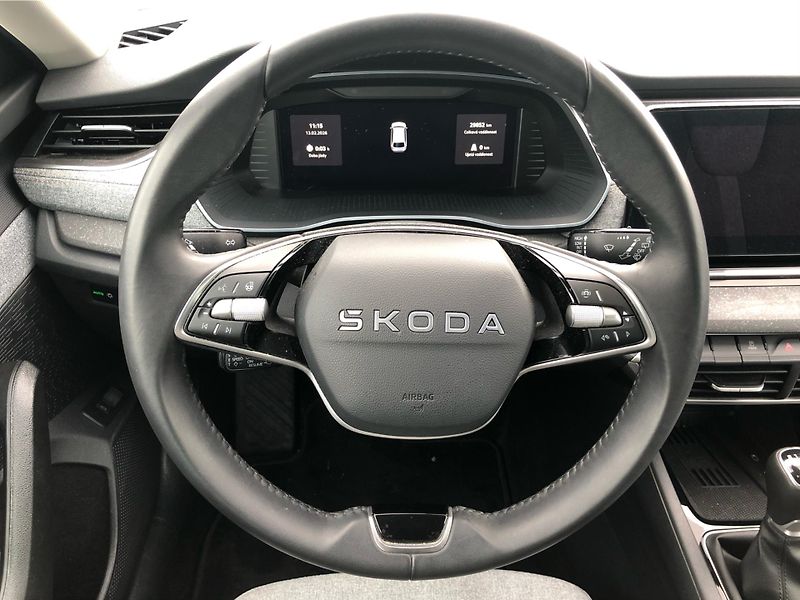Škoda Octavia 1.5 TSi TOP SELECTION - fotka 18 z 30