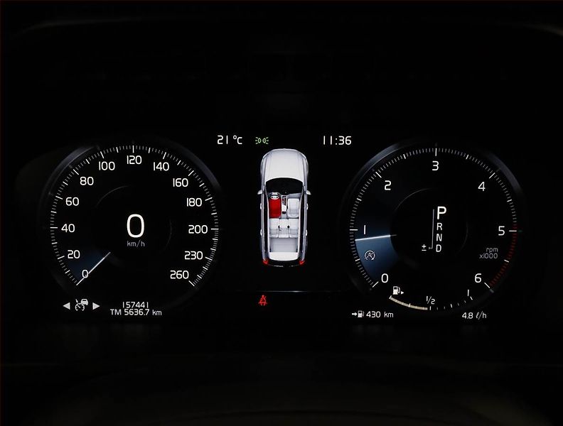 Volvo XC90 (2016) D4 - fotka 9 z 17