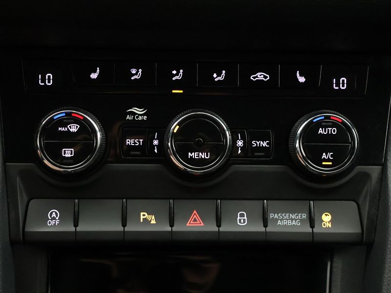 Škoda Kodiaq 2,0 TDI DSG 4x4 Virtual DPH - fotka 25 z 33