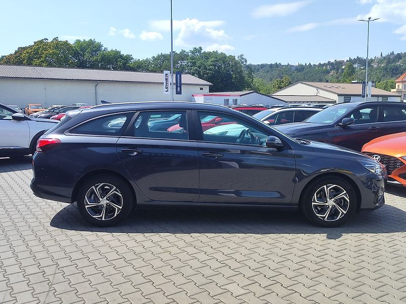 Hyundai i30 1.0 T-GDI/88kW Comfort - fotka 4 z 28