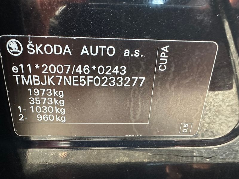 Škoda Octavia (2015) RS 2,0TDI 135Kw - fotka 15 z 32