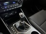 Hyundai Tucson (2018) 1.6 T-GDI 4x4 Trikolor - náhled 12