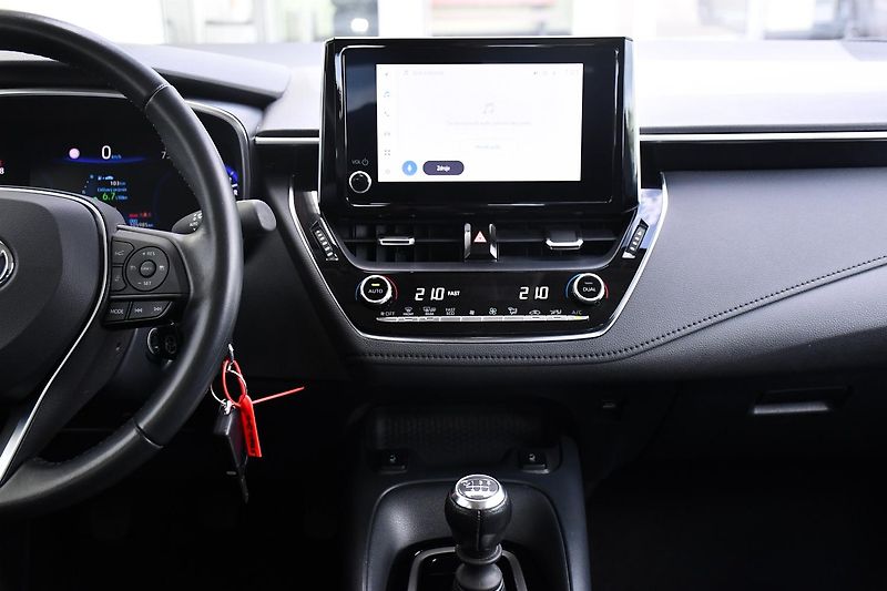 Toyota Corolla 1.5VVT-i 1M 2xKOLA  - fotka 7 z 36