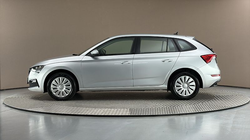 Škoda Scala 1.0 TSI Ambition - fotka 4 z 23