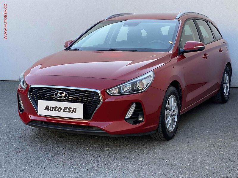 Hyundai i30 (2018) 1.0 T-GDi, Comfort - fotka 3 z 19