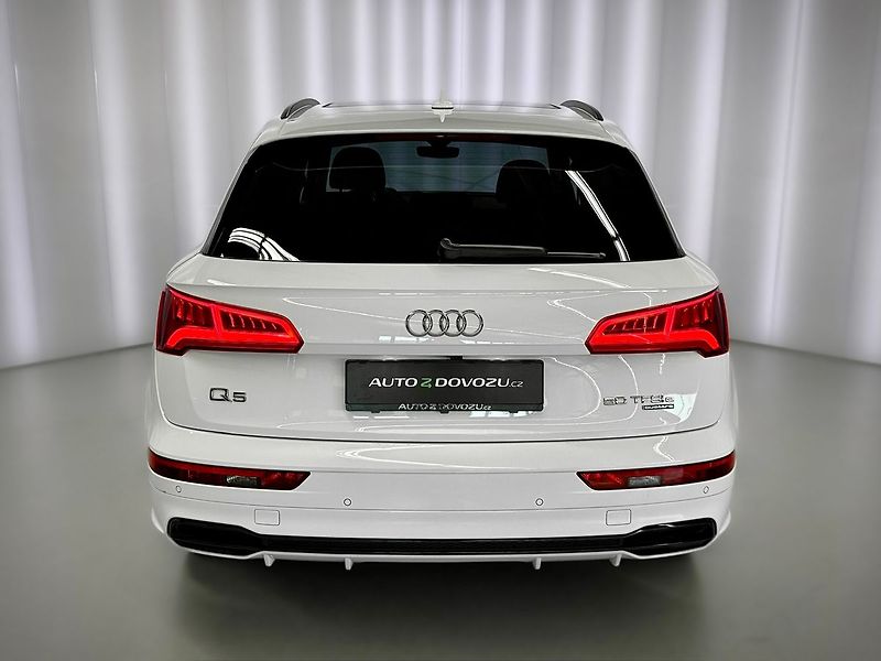 Audi Q5 2.0 PHEV QUATTRO S-LINE, PANO, - fotka 6 z 30