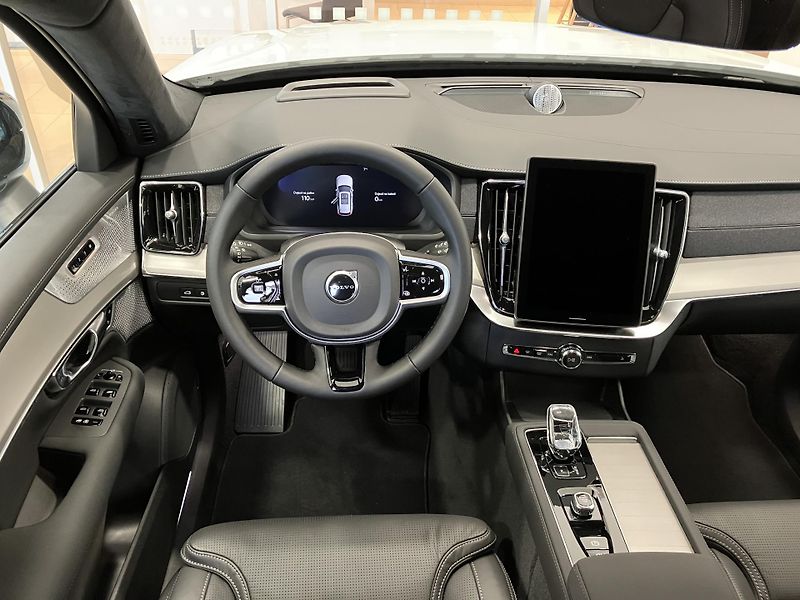 Volvo XC90 T8 eAWD Ultra BE - REZERVACE - fotka 19 z 43