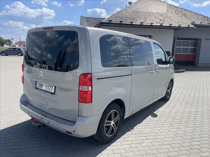 Citroën SpaceTourer 2,0 HDi 110kw Tažné 9mist CZau - fotka 31 z 33