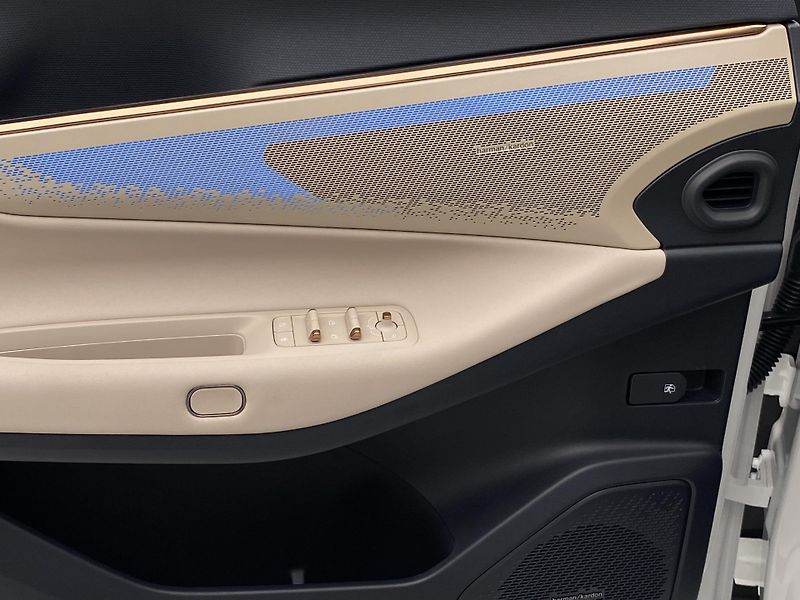 Lynk & Co 08 (2026) MORE PHEV - fotka 35 z 108
