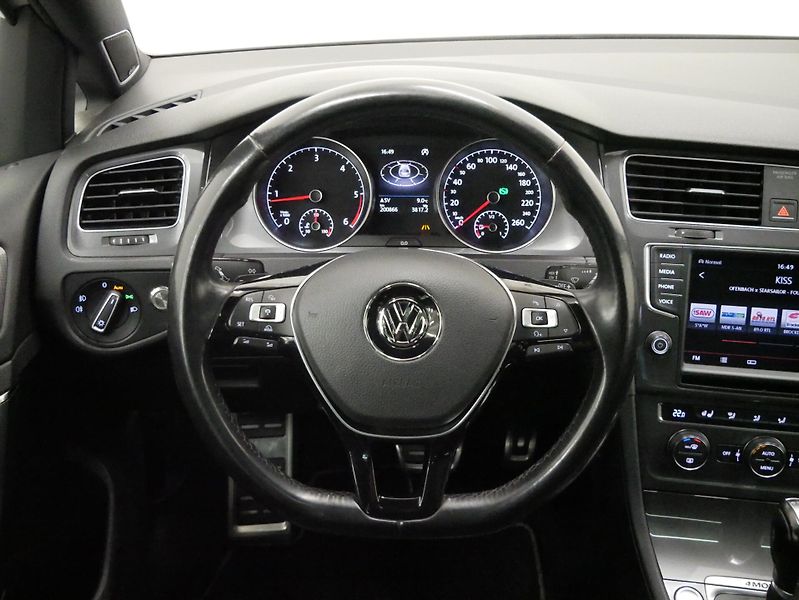 Volkswagen Golf - fotka 17 z 35