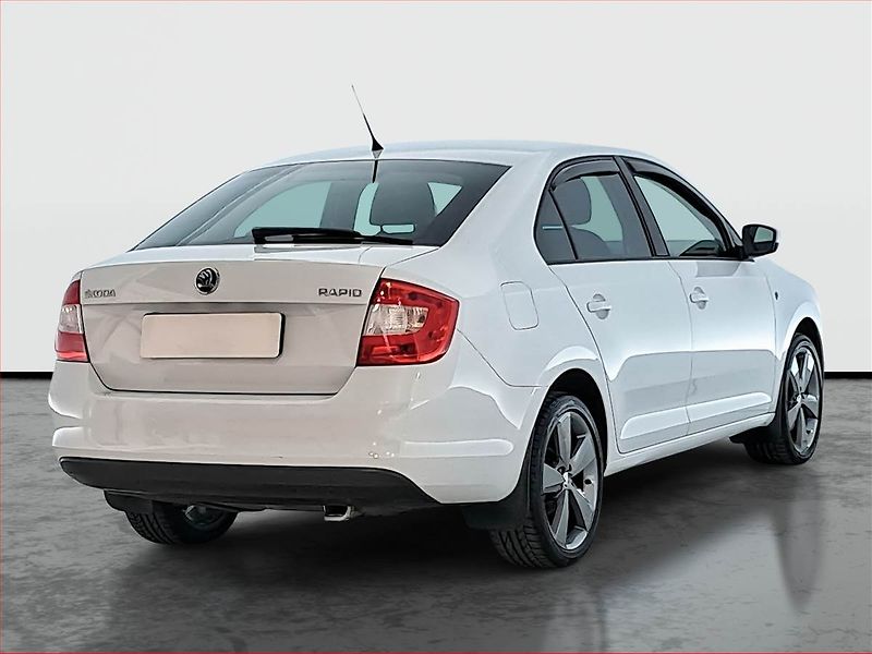 Škoda Rapid (2015) 1.2 TSI - fotka 5 z 17