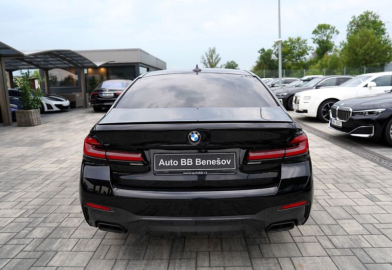 BMW Řada 5 M550i xDrive/Lasery,HUD/530PS - fotka 5 z 44