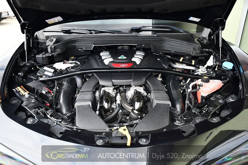 Alfa Romeo Stelvio 2.9V6 Bi-T.382 kW QUADRIFOGLIO - fotka 52 z 55