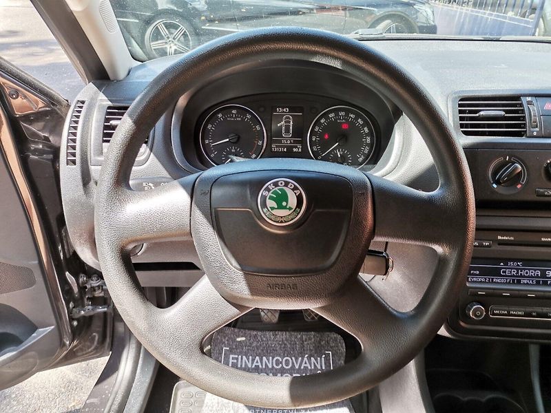 Škoda Roomster (2011) 1.2TSi 63kw STYLE PDC - fotka 12 z 28