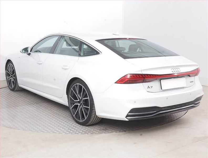 Audi A7 (2018) 55 TFSI - fotka 4 z 22