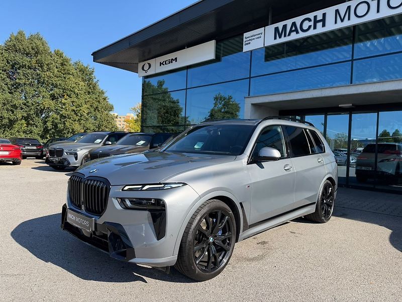 BMW X7 xDrive 40d nátáčecí náprava - fotka 4 z 32