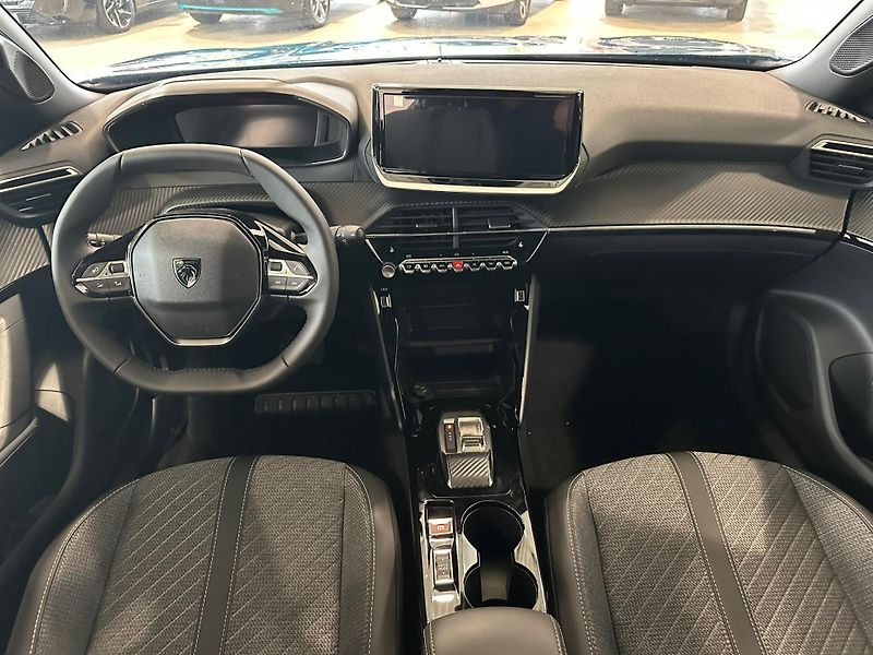 Peugeot 2008 (2026) ALLURE Hybrid 145 e-DCS6 - fotka 17 z 20