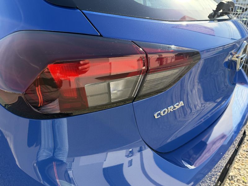 Opel Corsa 1,2T/74kW - Elegance - fotka 63 z 67
