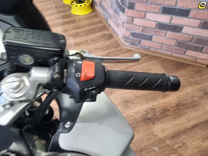Honda VFR 800 (1999) - fotka 17 z 20