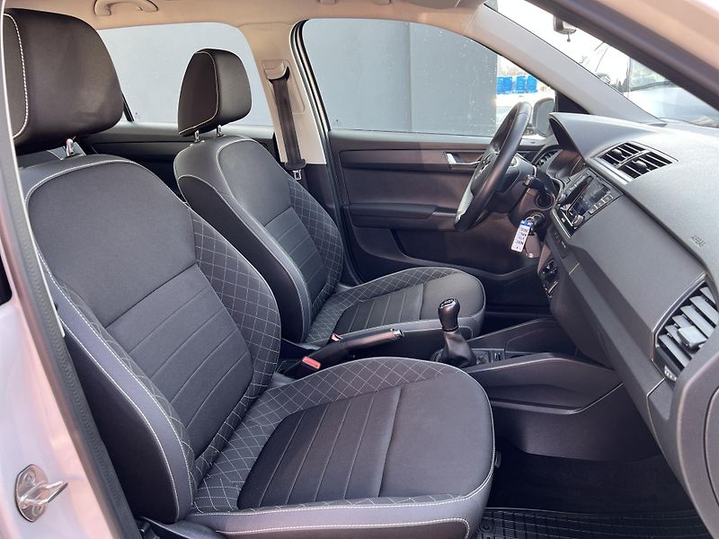 Škoda Fabia 1.0MPi 44kw TEMPOMAT KLIMA - fotka 26 z 36