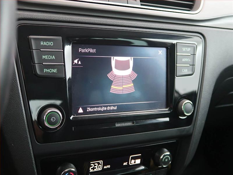 Škoda Rapid (2019) 1.0 TSI, Bi-Xenony, Tempomat - fotka 13 z 19