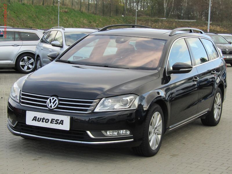 Volkswagen Passat (2014) 2.0TDi, Xenon, panor - fotka 3 z 19