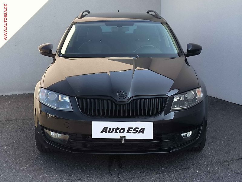 Škoda Octavia (2016) 2.0 TDi 4x4, DSG, navi, temp - fotka 2 z 25