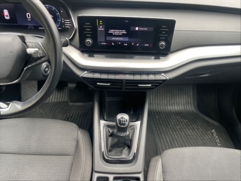 Škoda Octavia 2,0 TDI Ambition - fotka 10 z 11