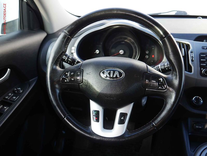 Kia Sportage (2015) 1.7 CRDi, 2.maj,ČR, servis - fotka 13 z 14