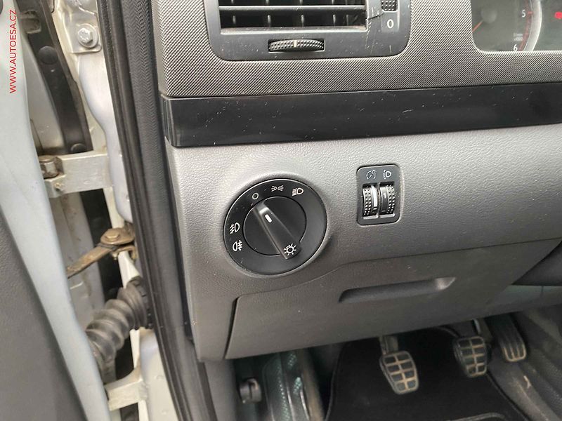 Volkswagen Sharan (2003) 1.9 TDi, AC, TZ - fotka 14 z 15