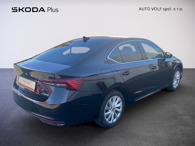 Škoda Octavia (2025) Top Selection 1.5TSi M-HEV 110 - fotka 2 z 30
