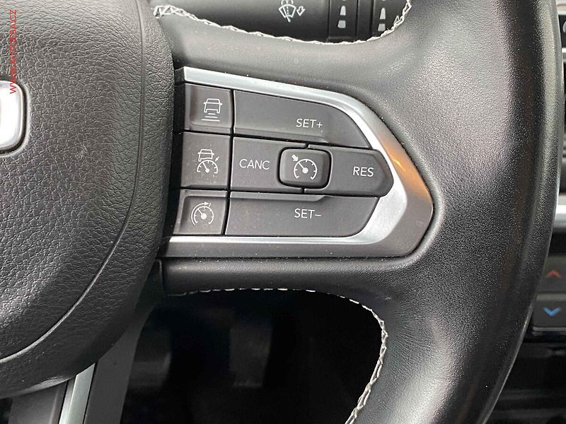 Jeep Compass (2021) 1.3T, Limited, AT, kamera, TZ - fotka 13 z 21