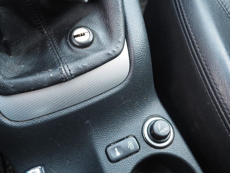 Škoda Octavia (2008) 2.0 TDI, 103 kW, 4x4, Style - fotka 35 z 38