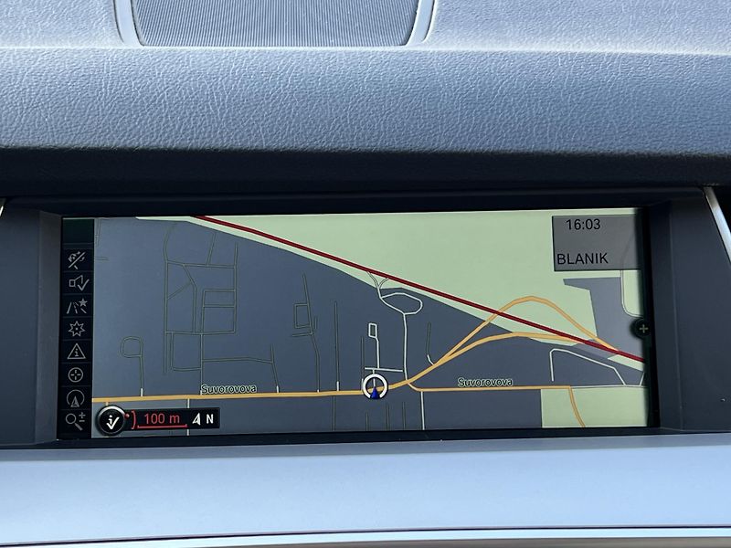 BMW Řada 5 GT 530D AUTOMAT NAVI KAMERA  - fotka 22 z 45