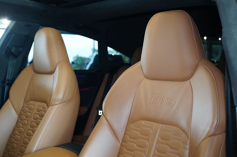 Audi RS 7 Carbon, B&O, Matrix, Ventilace - fotka 19 z 50