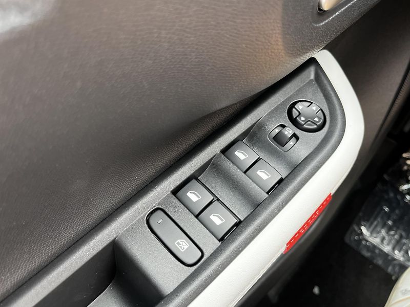 Citroën C3 (2026) MAX Turbo 100k Manual  - fotka 23 z 25