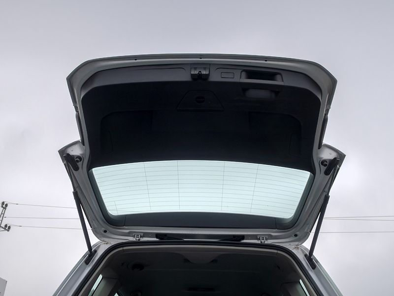 Volkswagen Touran (2019) 2.0TDI 110KW – Cebia 5*! - fotka 45 z 53