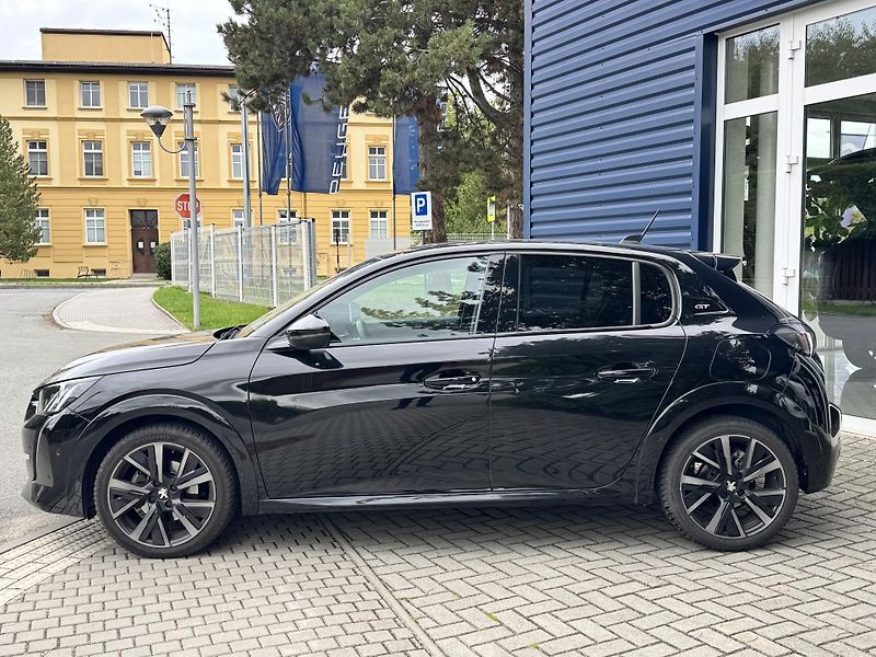 Peugeot 208 (2022) GT 1.2 PureTech 100k MAN6 - fotka 2 z 6