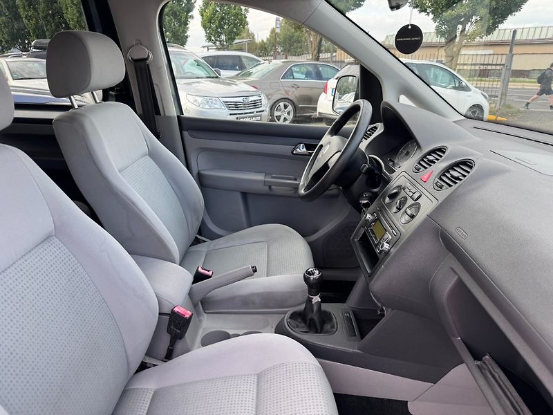 Volkswagen Caddy (2009) 1,9 TDI 77 KW 2X ŠOUPAČKY STK - fotka 37 z 45