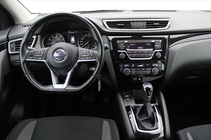 Nissan Qashqai 1.2 DIG-T ACENTA A/T 1.MAJ. ČR - fotka 13 z 20
