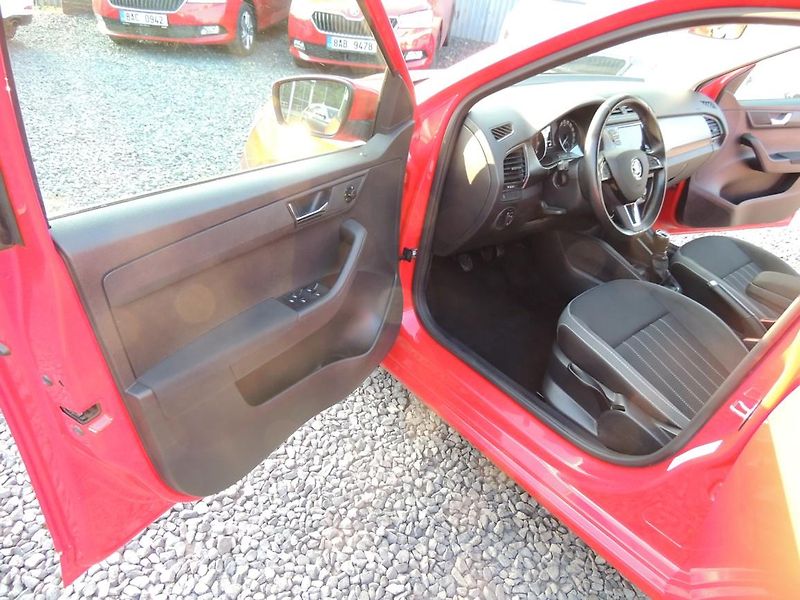 Škoda Fabia (2020) 1.0 combi,STYLE.1.majČR,DPH - fotka 9 z 26