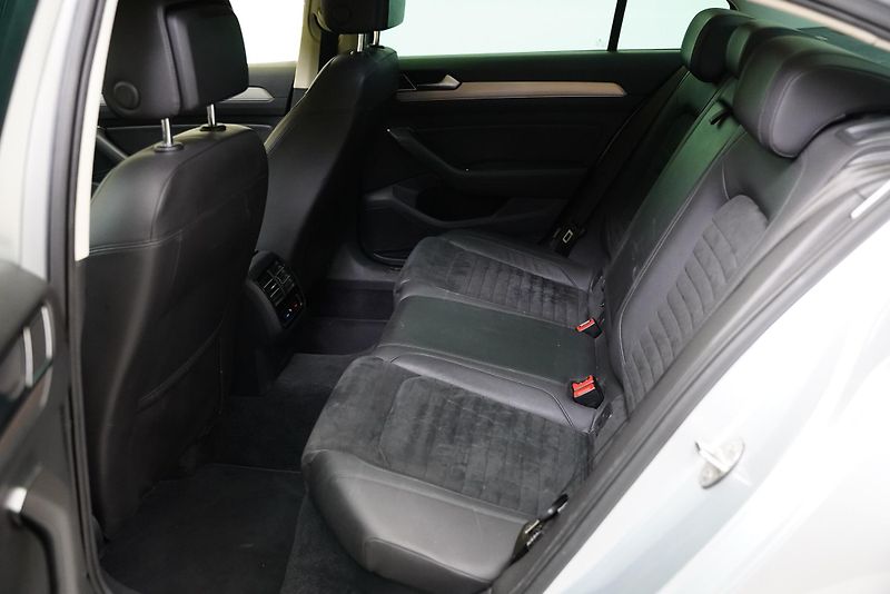 Volkswagen Passat - fotka 23 z 24
