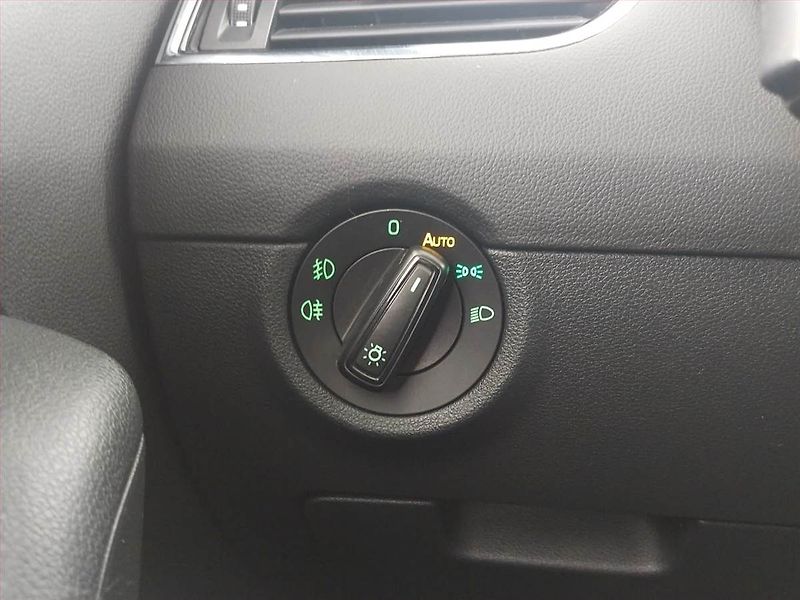 Škoda Octavia (2015) RS 2.0 TDI, Automat, Kůže - fotka 18 z 21