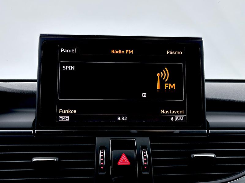Audi A6 quattro S tronic - fotka 12 z 29