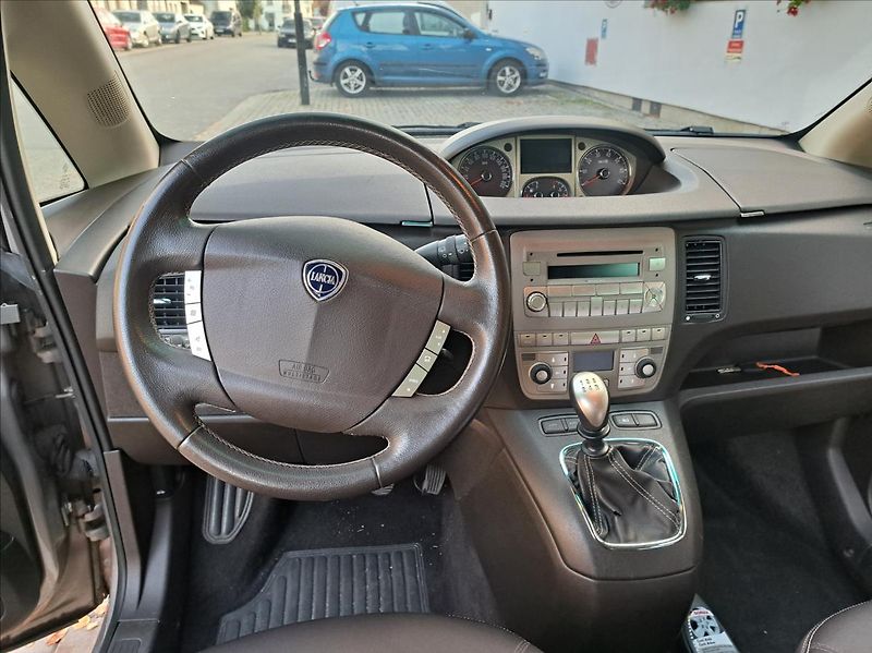 Lancia Musa 1,4 i Comfort - fotka 23 z 52