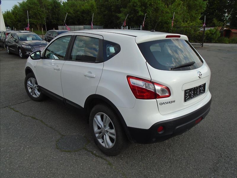 Nissan Qashqai 1,6   1.6.LPG - fotka 2 z 26