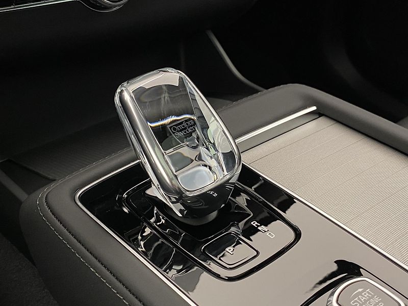 Volvo XC90 (2025) T8 AWD RECHARGE BLACK EDITION  - fotka 40 z 80
